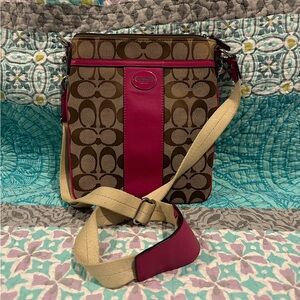 Coach Legacy Signature Swingpack Crossbody Bag Pink